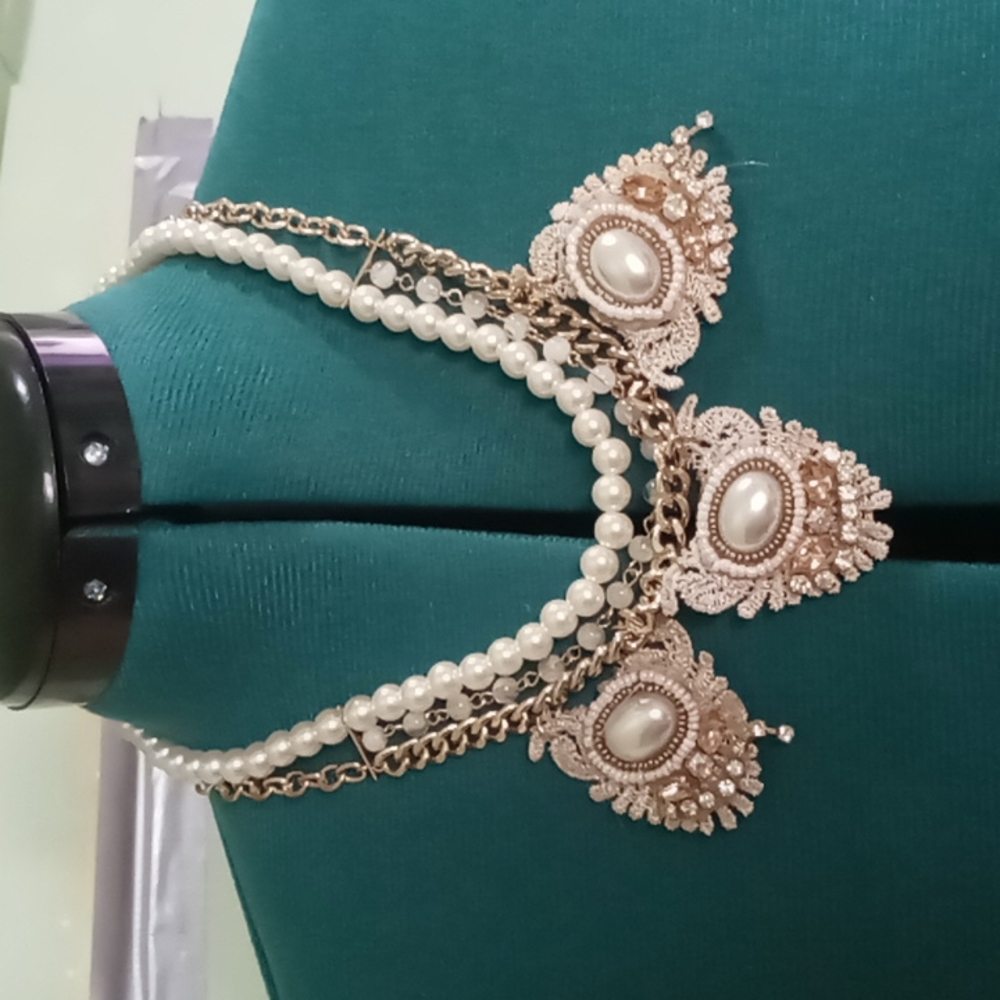Vintage 60s faux pearl necklace